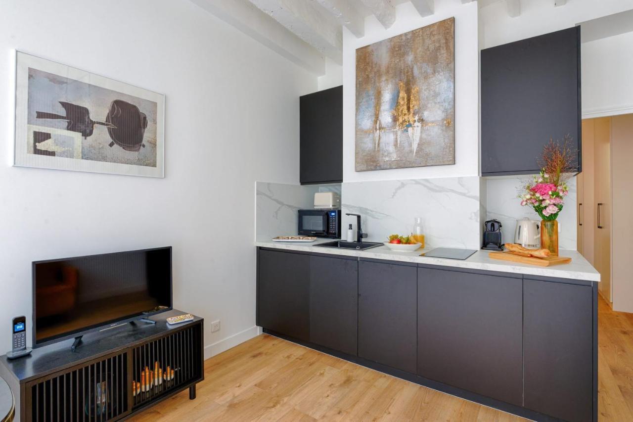 Appartement Design Ile St Louis - Welkeys París Exterior foto